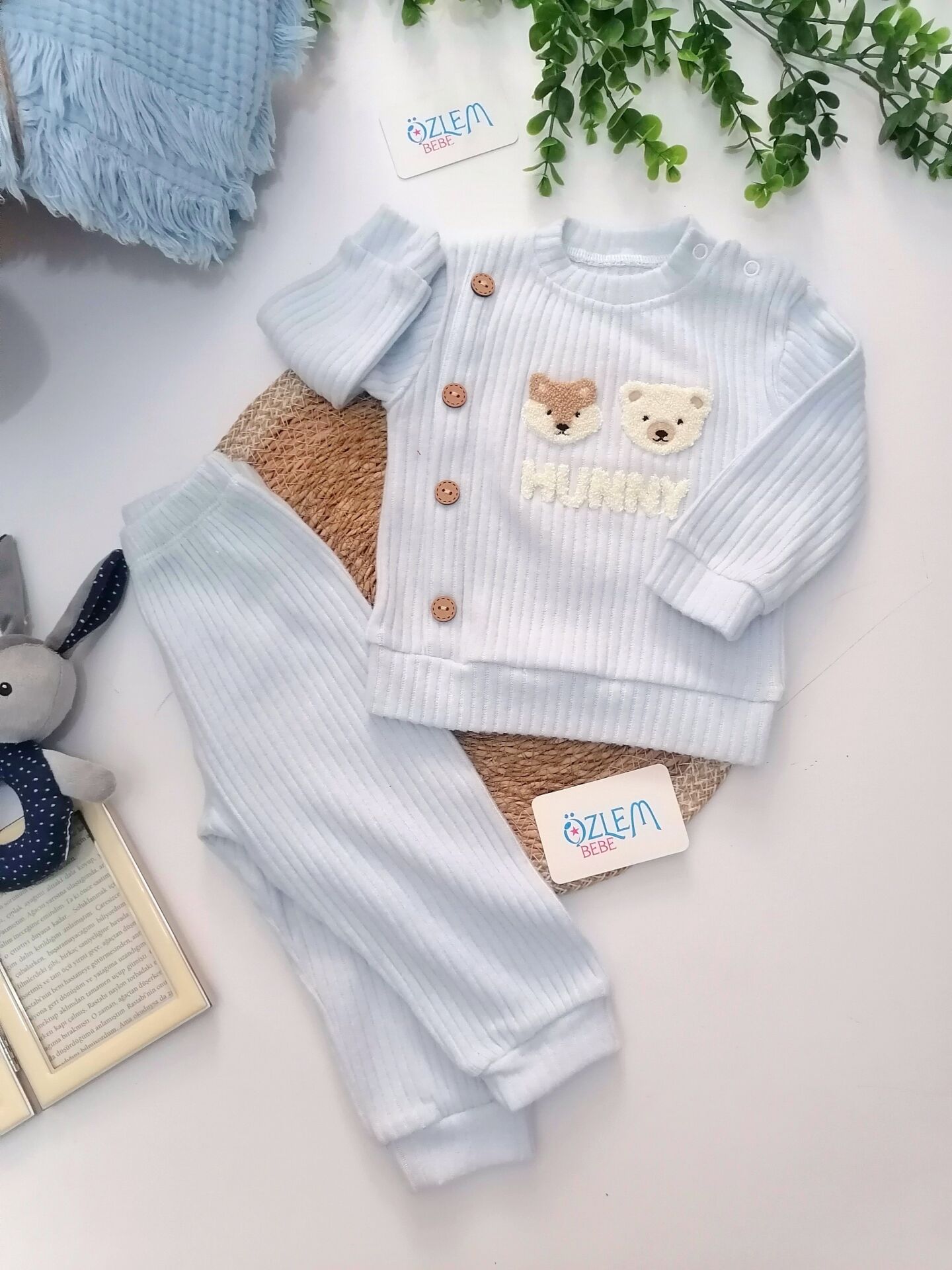 Hunny Ayıcık Kabartma Bebek Takımı