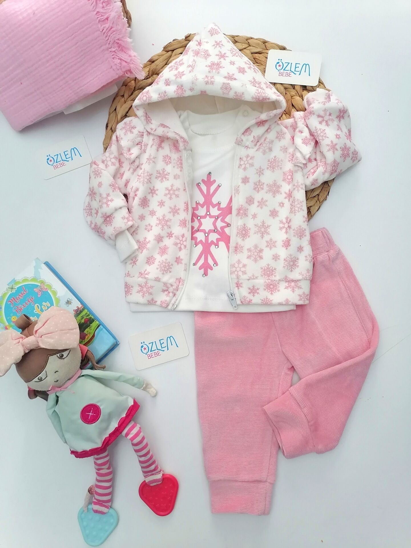 Kar tanesi Hırkalı Kadife 3'lü Takım