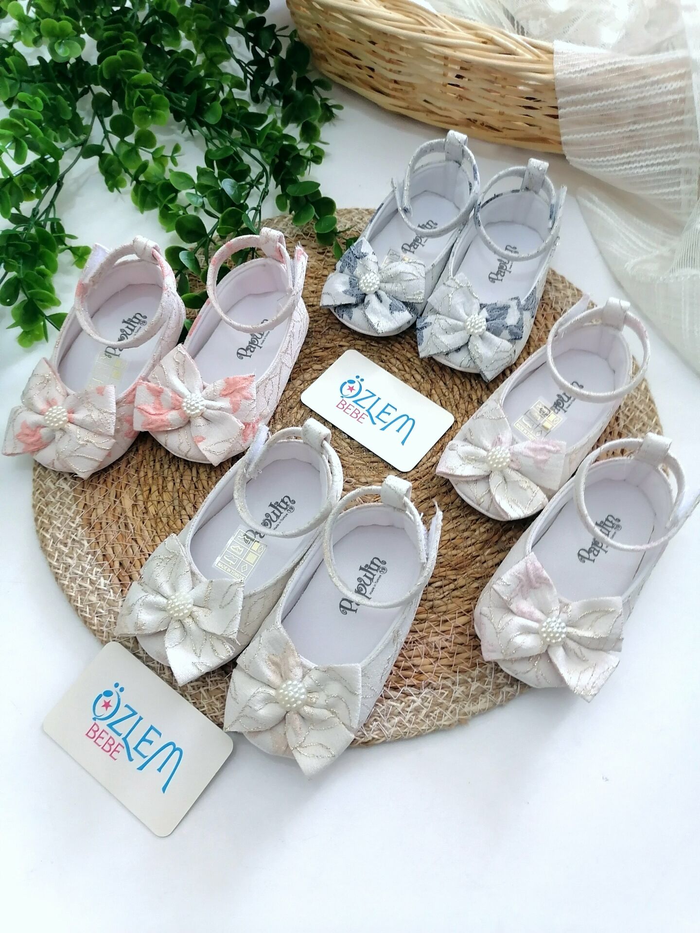 Sim Fiyonklu Bilekten Cırtcıt Babet